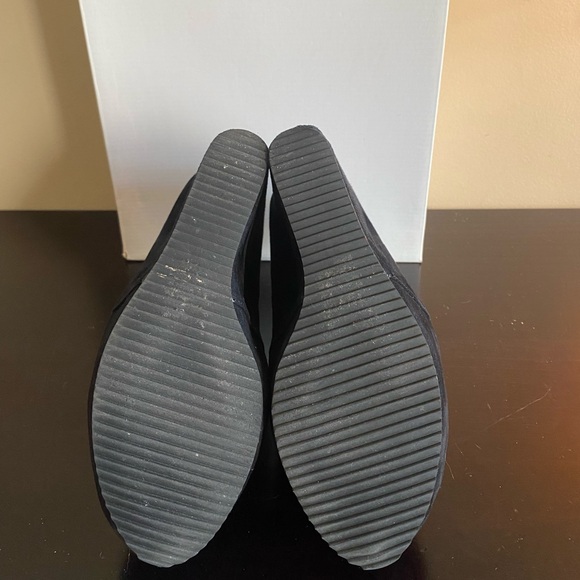 Aldo Sandidge black suede wedge bootie. Size 10. 5” heel and 1.5” platform. - Picture 4 of 8
